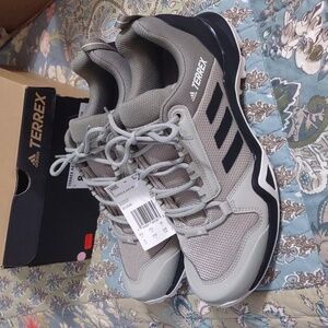 NIB Adidas Terrex AX3 Outdoor Trail Shoes Size 8